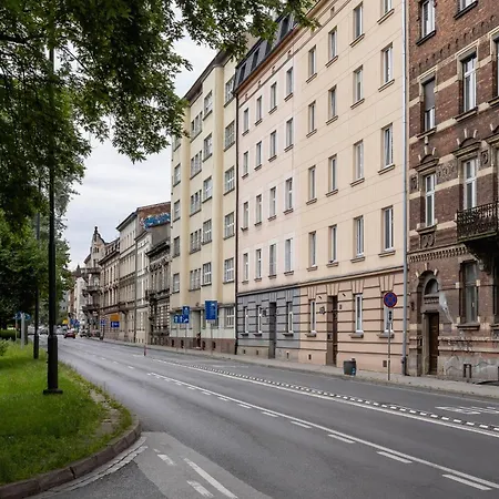 Funkcjonalne Z Antresola Blisko Starego Miasta By Renters * Krakov